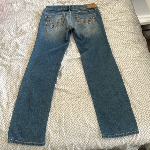 hollister 5s (27x30) low rise straight leg jeans - Picture 3 of 10